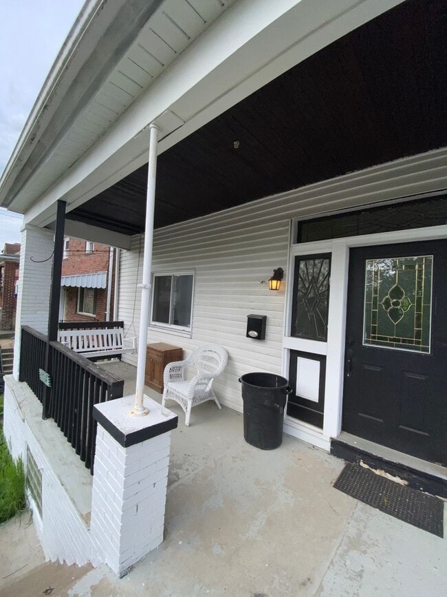 Photo - Spacious 4 Bed/1 Bath Home in Beechview-Convenient to Downtown! Available 7/5