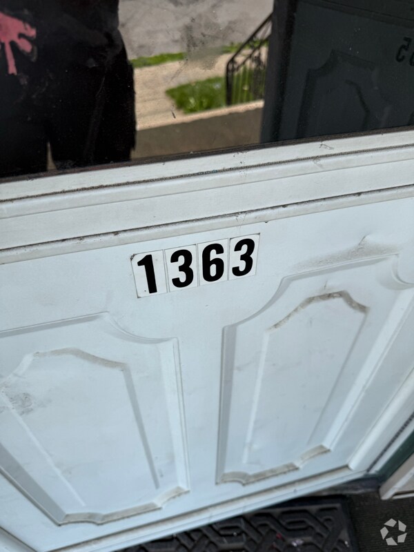 Building Photo - 1363 Capouse Ave Rental
