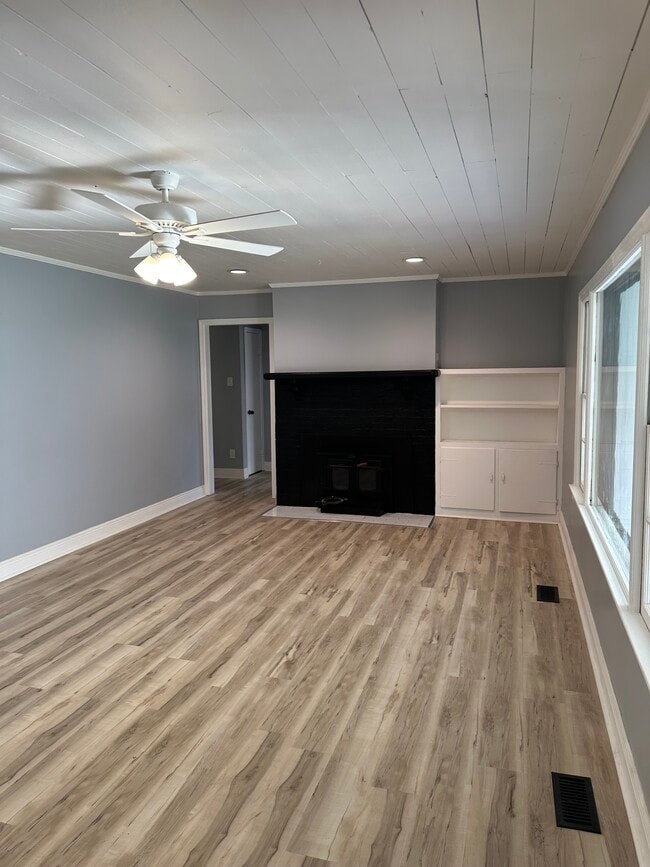 Photo - 7201 Moses Rd