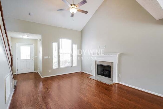 Photo - 2509 Jordan Ridge Dr