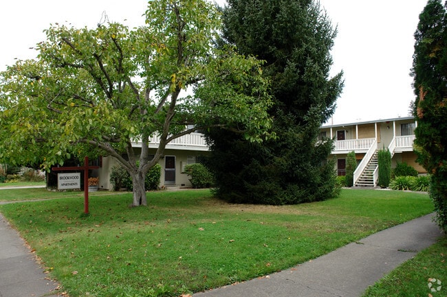 Building Photo - 220-248 Brookwood Ave