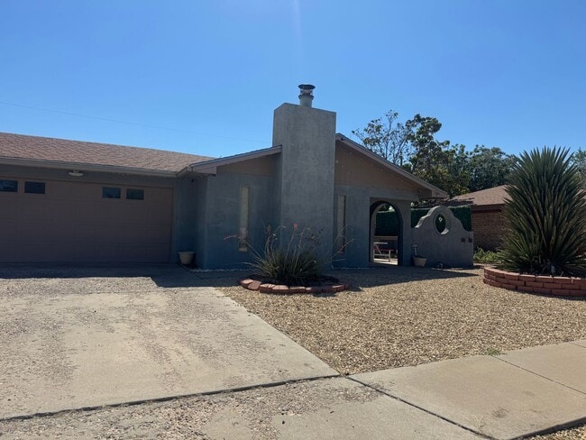 Photo - 836 Agate Rd