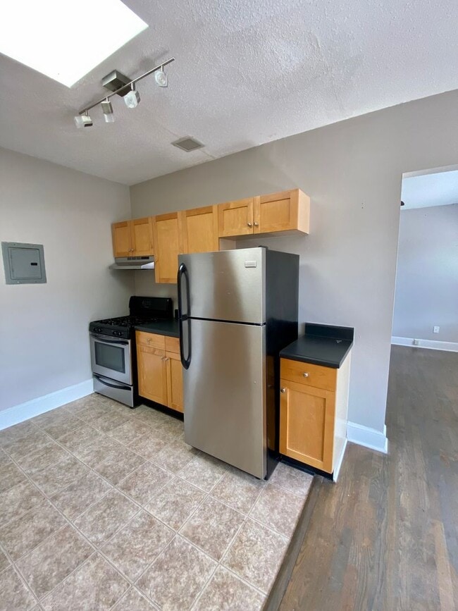 Photo - Two Bedroom/One Bathroom, Top Floor Minutes From Beltline Unidad 788-15