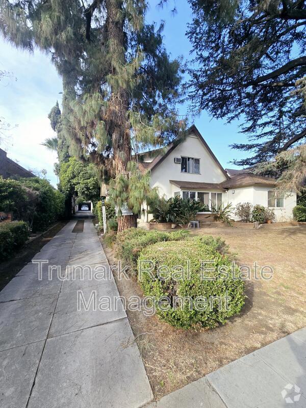 Building Photo - 1705 Fremont Ave Unit 4 Rental