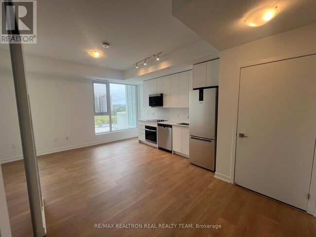 Photo - 804 - 474- CALDARI ROAD Unit 804