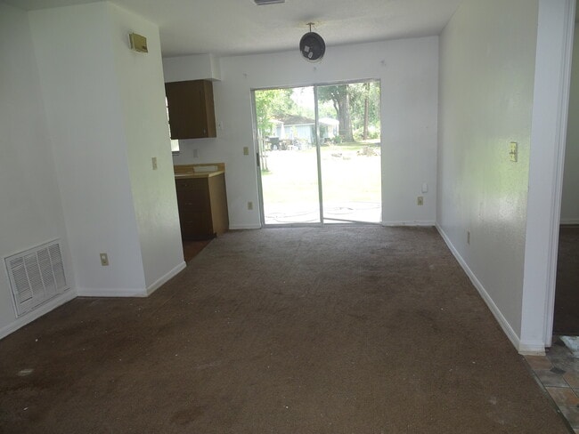 Photo - 123 SE Bracken Way Unidad Apt 102