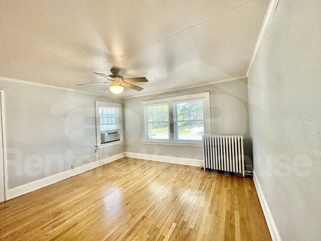 Photo - 2300 Beaver Ave