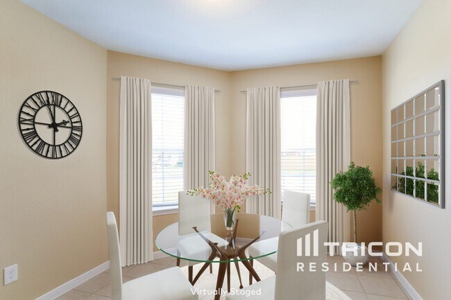 Photo - 508 Red Dusk Paint Dr