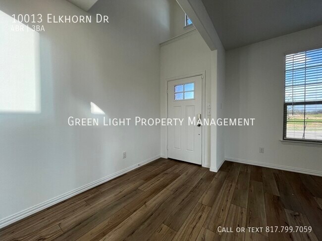 Photo - 10013 Elkhorn Dr