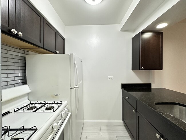 Photo - 6830 N Sheridan Rd Unit 574