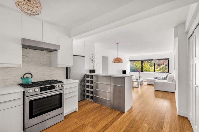 Photo - 310 W 56th St