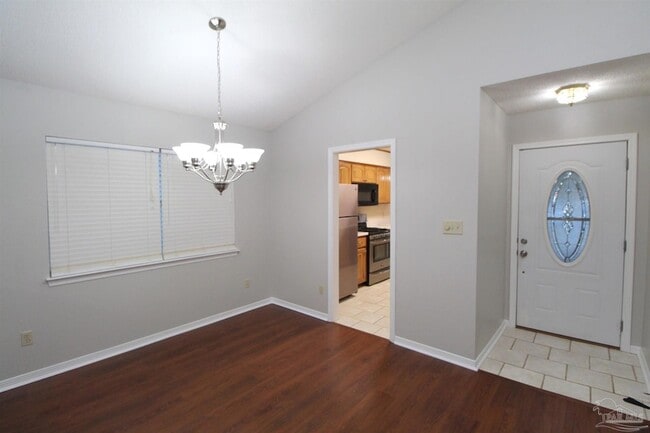 Photo - 8154 Treetop Ln