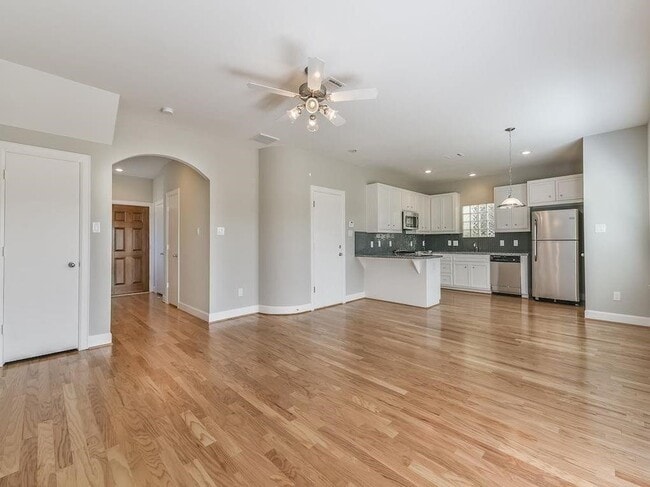 Photo - 3741 Main Poplar Dr