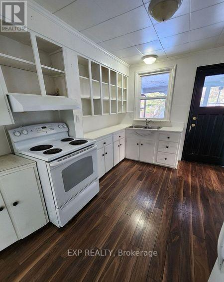 Photo - 648 Glengrove Ave