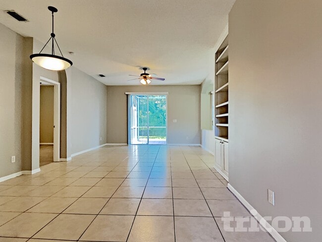 Photo - 10314 Goldenbrook Way