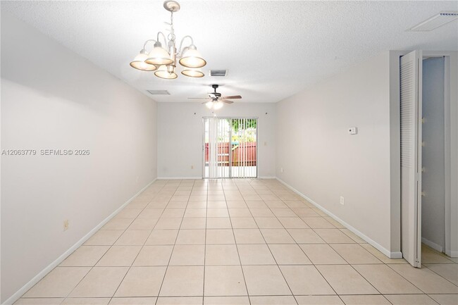 Photo - 2683 Lake Haven Rd