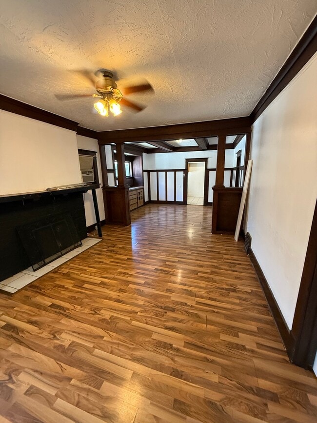 Photo - 307 E Arcadia Ave