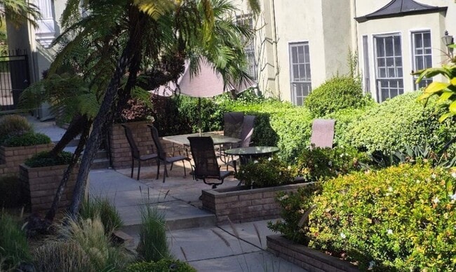 Photo - 8561 Holloway Dr