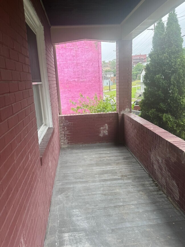 Photo - 124 N 3rd St