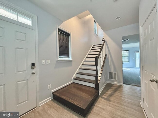 Building Photo - 4721 Six Forks Dr Rental