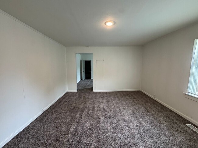 Photo - Studio Apartment includes washer / dryer Unit Apt B