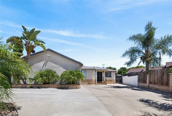 Photo - 14827 Dearborn St