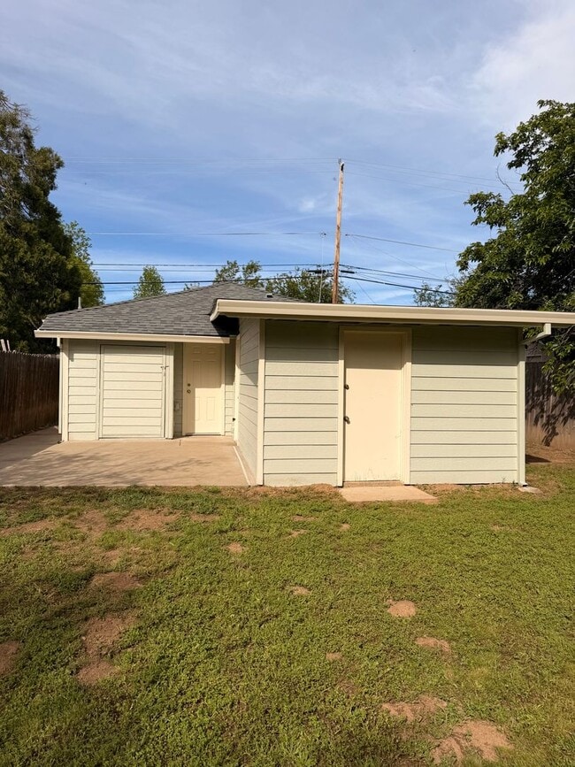 Photo - 3346 Stingy Ln Unit B