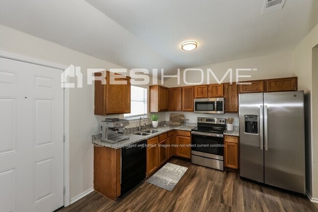 Photo - 1305 Duvall Dr