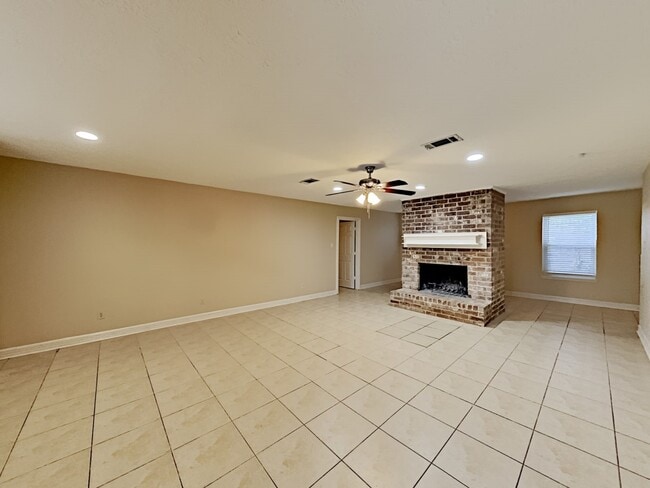 Photo - 16395 Havenpark Dr