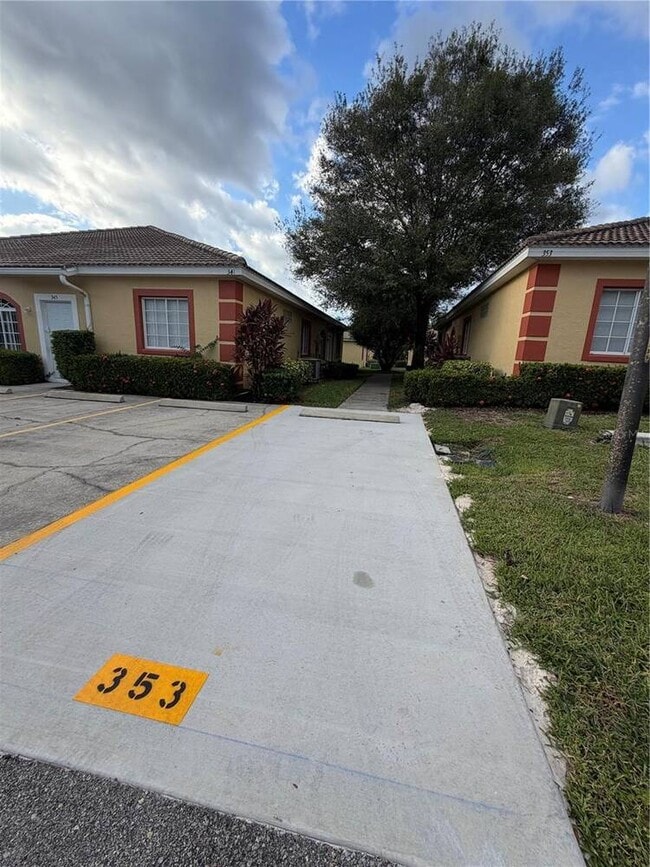353 Port Pleasant Dr Unit 353