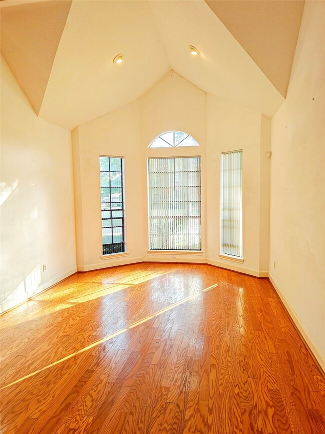 Photo - 3446 Mimosa Way