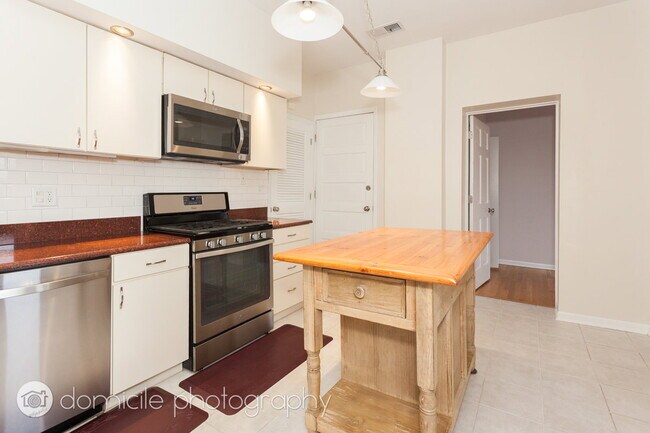 Photo - 2204 N Clybourn Ave Unit 3