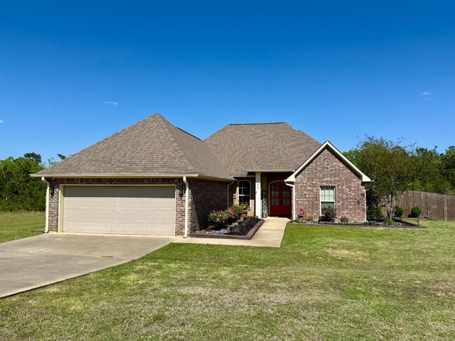 4 bedroom, 2 bath house on 1 acre, 10 minu... - 4 bedroom, 2 bath house on 1 acre, 10 minu...