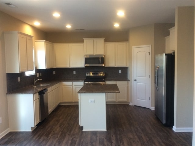 Photo - 2938 Deep Cove Dr NW