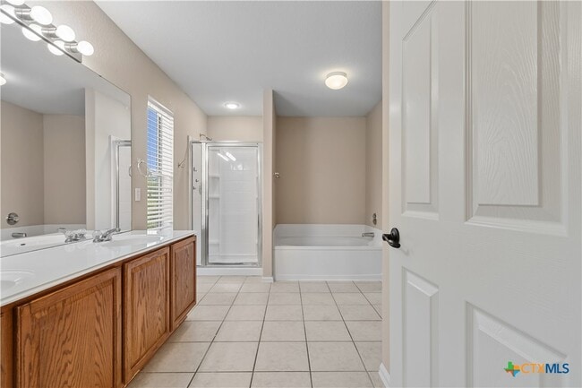 Photo - 172 Coreopsis Cove