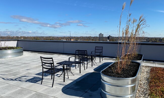 Photo - 1 Wellington St