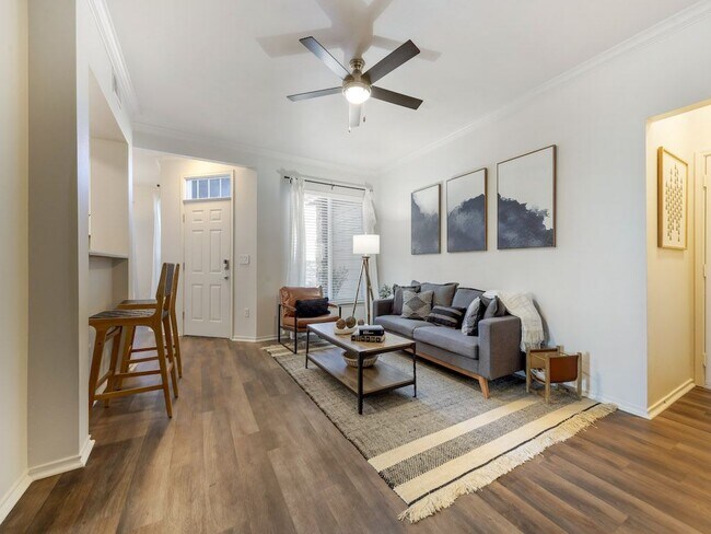 Cozy Living Room at Trailside
