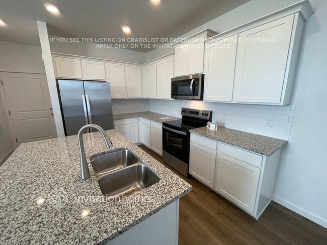 Photo - 279 S Uriah St