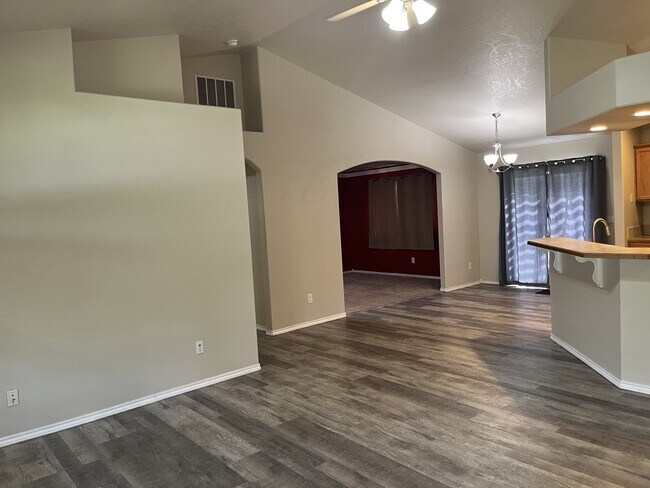 16935 N Denemere Loop