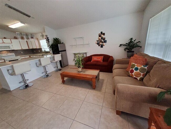 Photo - 944 Lockbreeze Dr
