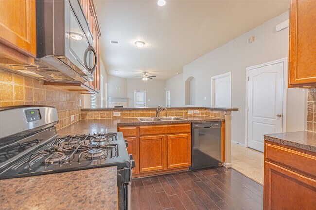 Photo - 28514 Lockeridge Springs Dr