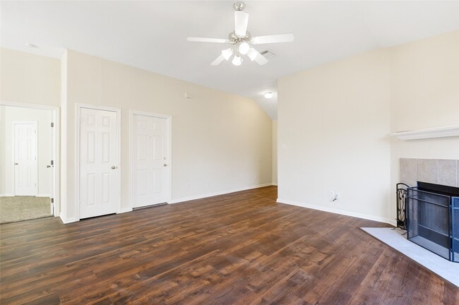 Photo - 203 Paradise Ln