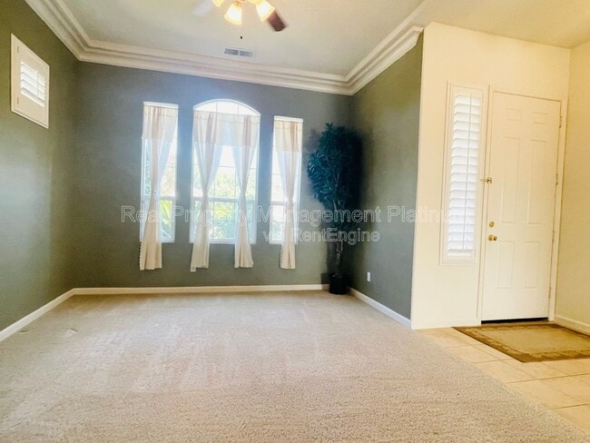 Photo - 2450 Magill Ave