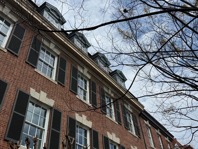 Photo - 2125 S St NW Unidad # PH2