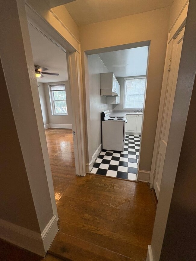 Photo - Spacious One Bedroom/One Bathroom Apartment in Poncey-Highland! Unit 963-213