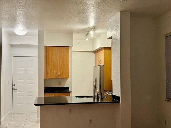 Building Photo - 1830 Radius Dr Unit 1301 Rental