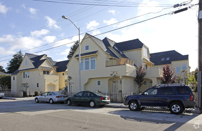 Building Photo - Clay Residences Rental