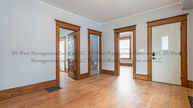 Photo - 914 Butterworth St SW