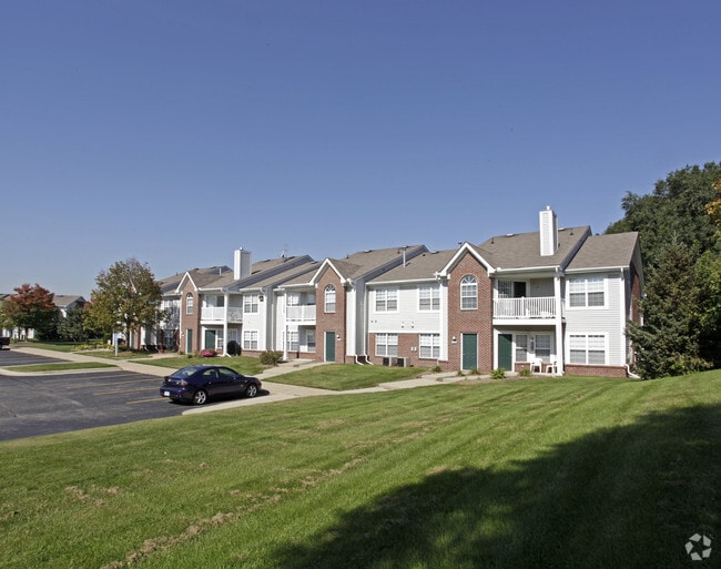 Whispering Lakes Apartments For Rent in Shelby Township, MI