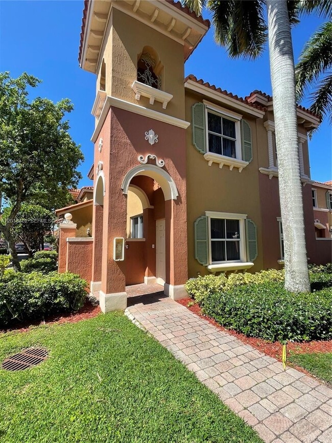 Building Photo - 10666 SW 7th St Unit 2106